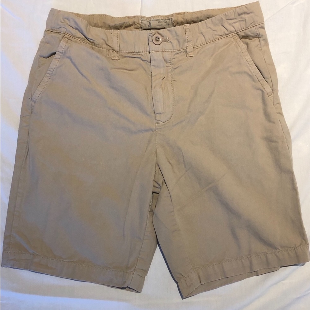 Johnnie O khaki shorts